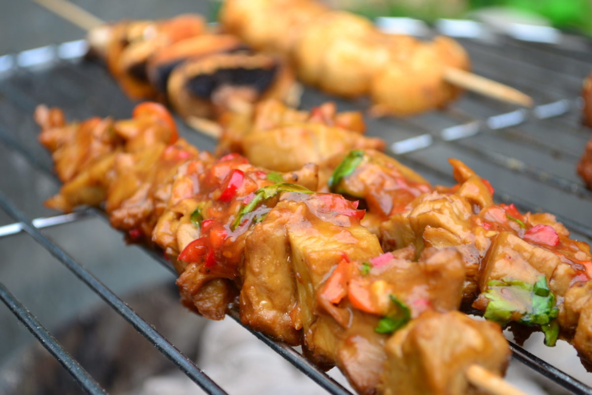 Spiced seitan skewers