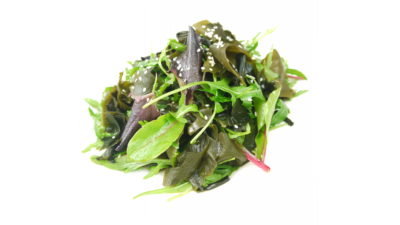 Vegan wakame salad