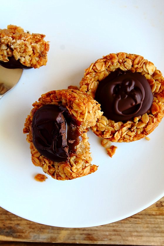 Oatmeal Caramel Cookie Cups | Vegan Recipes | Veganuary