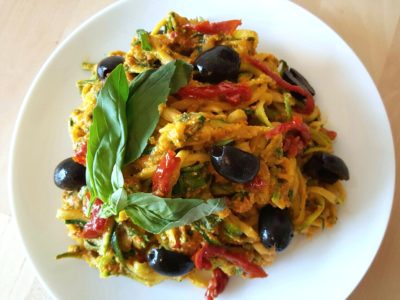 Low Carb Tomato Basil Courgetti