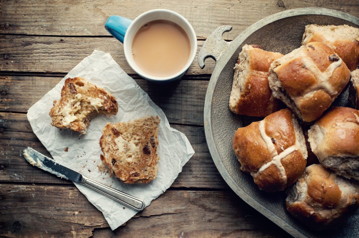 Vegan Hot Cross Buns Recipe | Vegan Easter Desserts | Veganuary