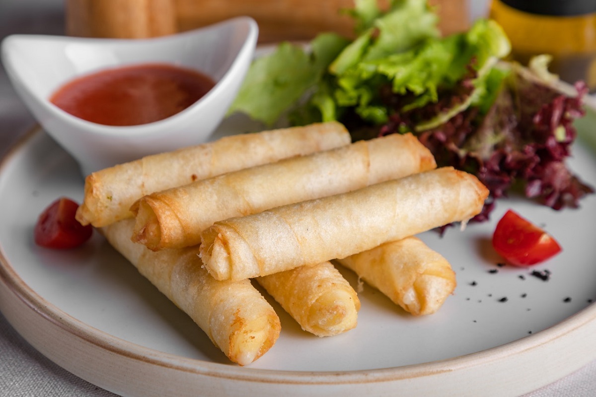 A plate of spring rolls