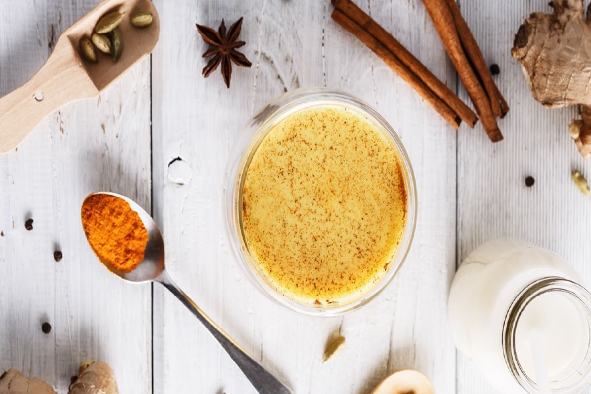 Soy Milk Turmeric Latte - Veganuary
