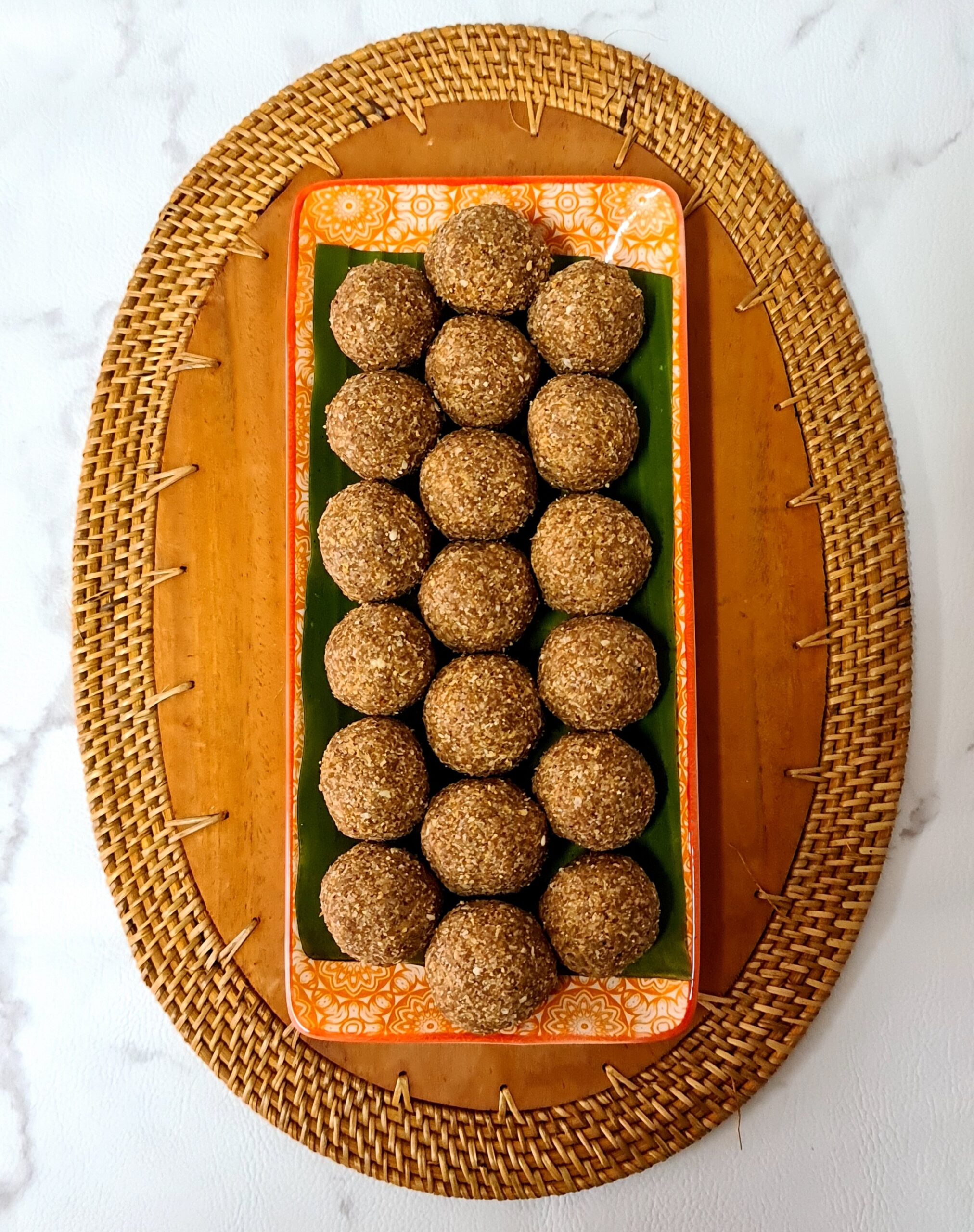 PEANUT AND SESAME LADDU - Veganuary