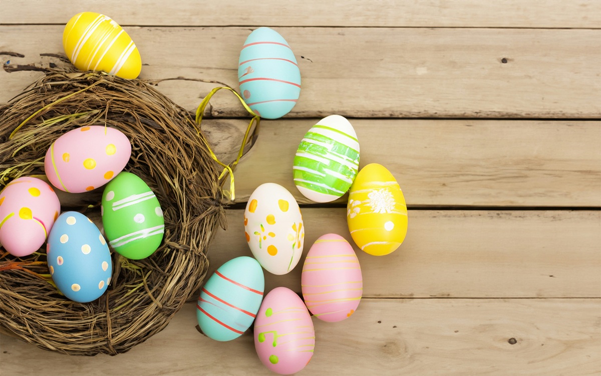 Easter Eggs  - aleyna-catak-RG-wLan9i_8-unsplash